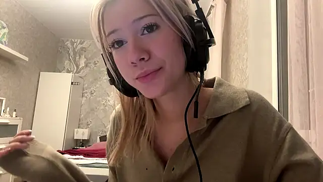 LadyFoxLove live sex cam