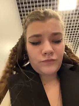 Holy_Tereza live sex cam