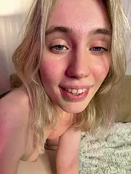 LovelyMiu's cam snapshot