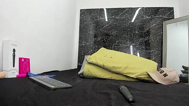 ada-brooke's cam snapshot