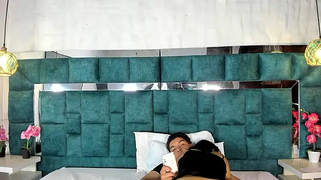 _bonnyandclyde's cam snapshot