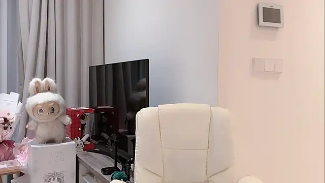 Nebula-qiu live sex cam