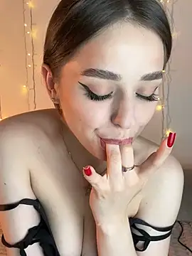 yoyogirlx live sex cam