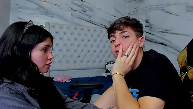 Ari_and_Storm live sex cam