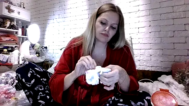 Angel_girllovemy's cam snapshot