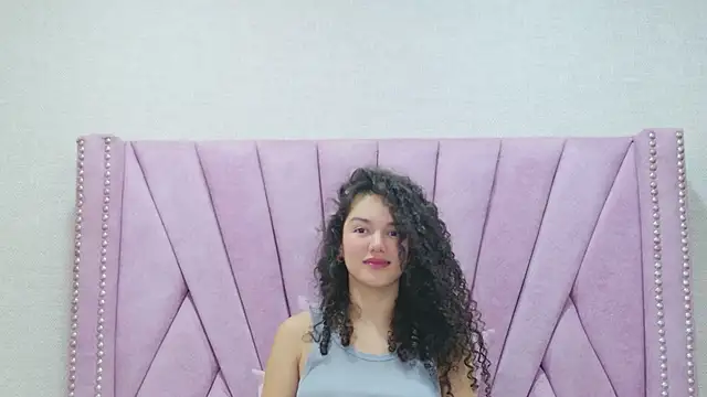 RoxanaAngel's cam snapshot