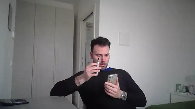 mrlyuis live sex cam