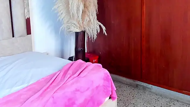 Olivia__Milf's cam snapshot