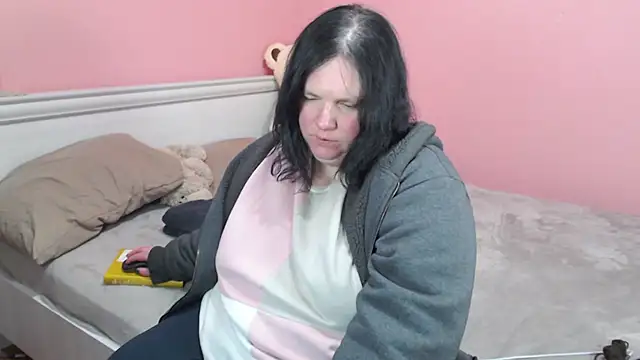 _alexandra_ray_'s cam snapshot