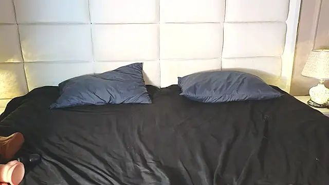 adaraSmiith's cam snapshot