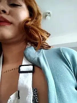 Alinaat086's cam snapshot