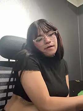 AngieRousse_'s cam snapshot