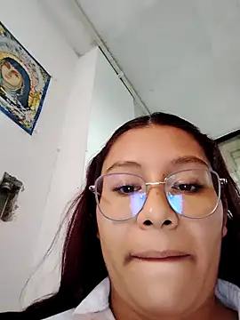 StornBunnyy_'s cam snapshot