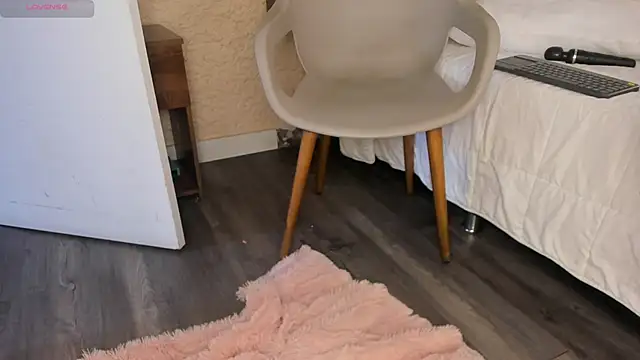 SalomeStorm_'s cam snapshot