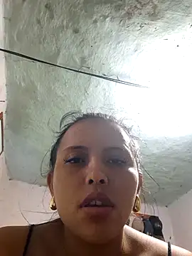 Daniela_Cruz_'s cam snapshot