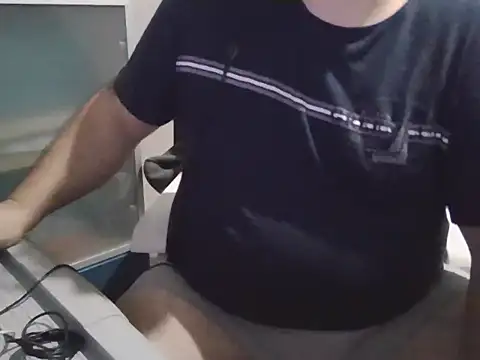 iron_boy80 live sex cam