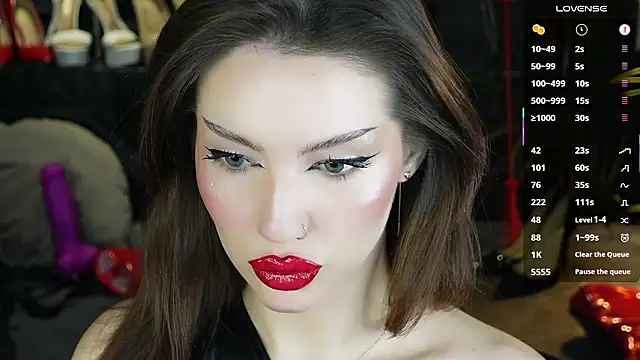 MistressDarsy live sex cam