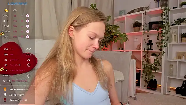 Kara_smalltits's cam snapshot