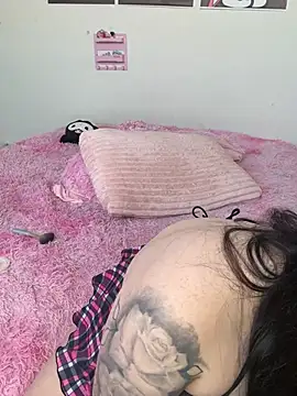 khloekarma's cam snapshot