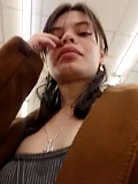 _Isabella-7's cam snapshot