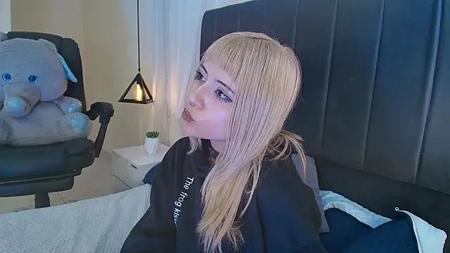 IvyBelle_'s cam snapshot