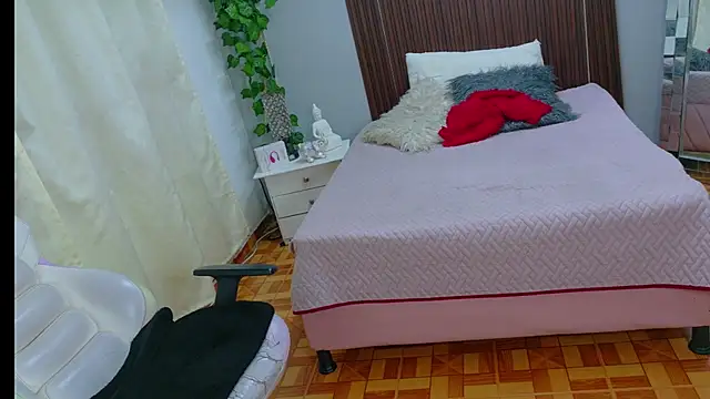 keileen_luna's cam snapshot