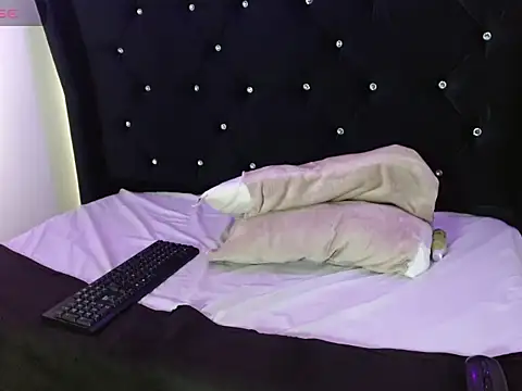 Iris_bloom69's cam snapshot