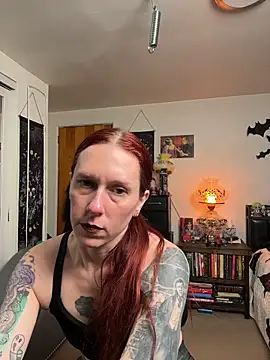 ScarletPanes's cam snapshot