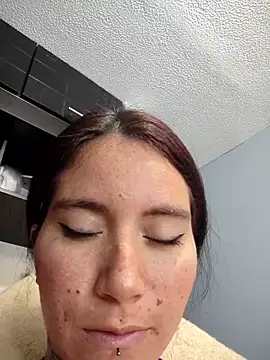 mara_adiction's cam snapshot