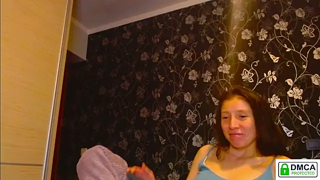 Sophi_Cute's cam snapshot