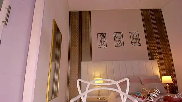 zoe_sky_'s cam snapshot