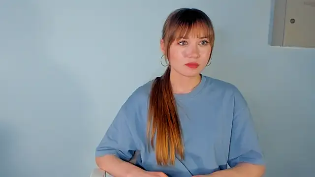 RegenaLinnen's cam snapshot