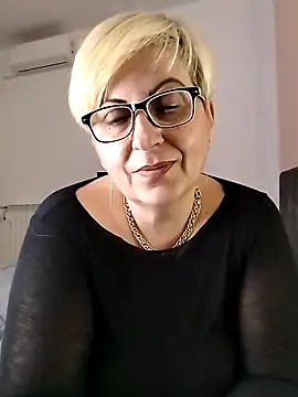 Pumabionda live sex cam