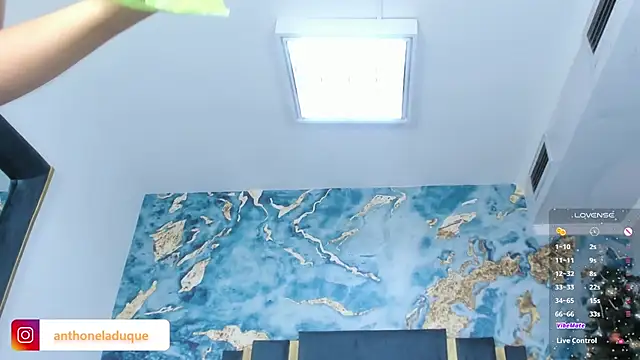 AnthonelaDuque live sex cam