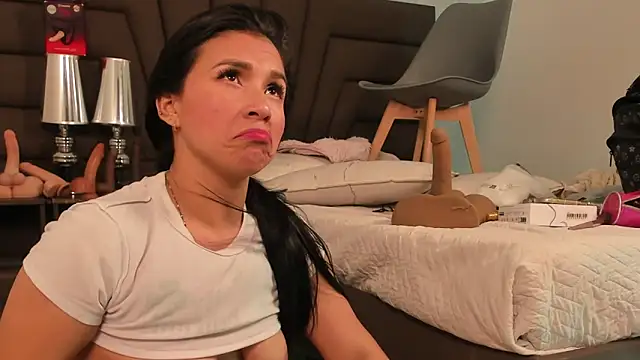 Sofi_Perez_'s cam snapshot