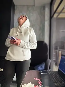 Mila_LS's cam snapshot