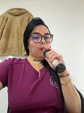 Mia__Bloom's cam snapshot