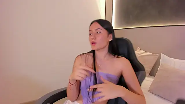 mia_slora's cam snapshot