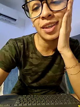 VelvetCurls's cam snapshot