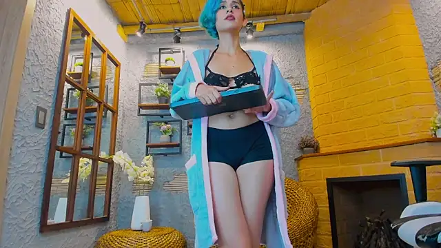 Amy_petitee's cam snapshot