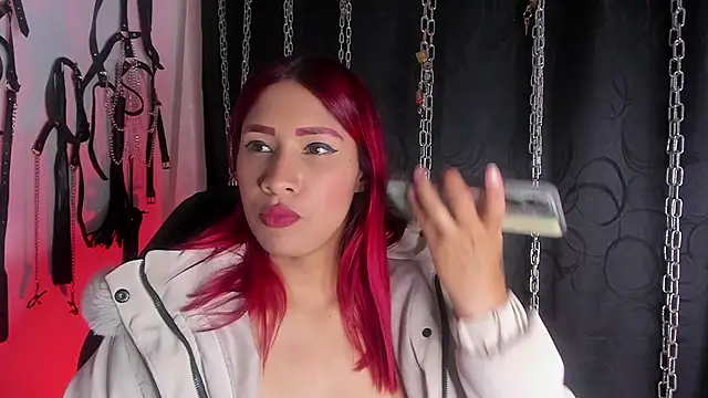 charrlotte_quinn's cam snapshot