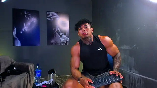 bradley_smith live sex cam