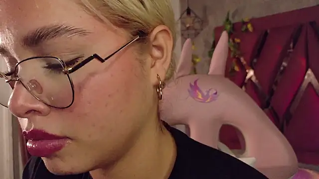 Haelycute's cam snapshot