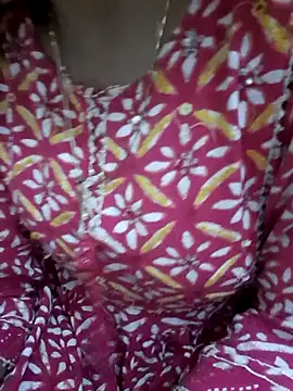 Husain_pari's cam snapshot