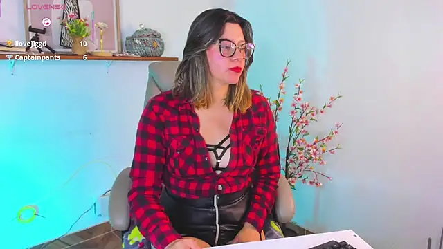 Chanelll_Taylorr_'s cam snapshot