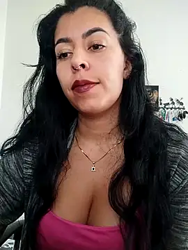 Luianna's cam snapshot