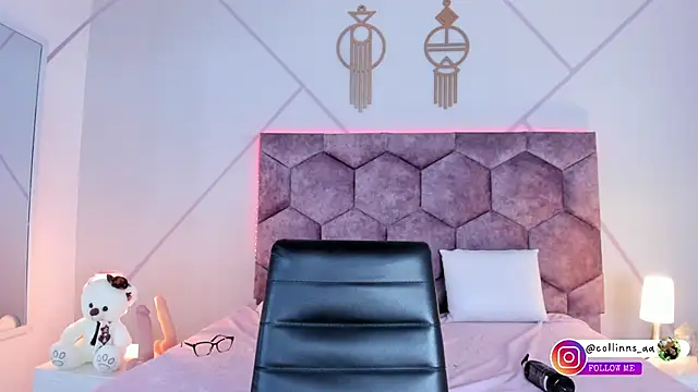 aurora_collinss_'s cam snapshot