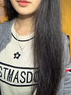 Nhinhi18's cam snapshot