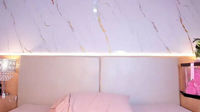 Julietaa_1's cam snapshot