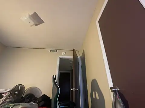 Bigdicktrick227 live sex cam